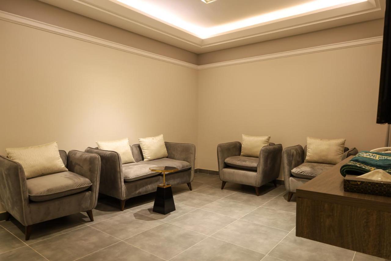 الرياض فندق مومنتس ليفنج - Moments living hotel المظهر الخارجي الصورة