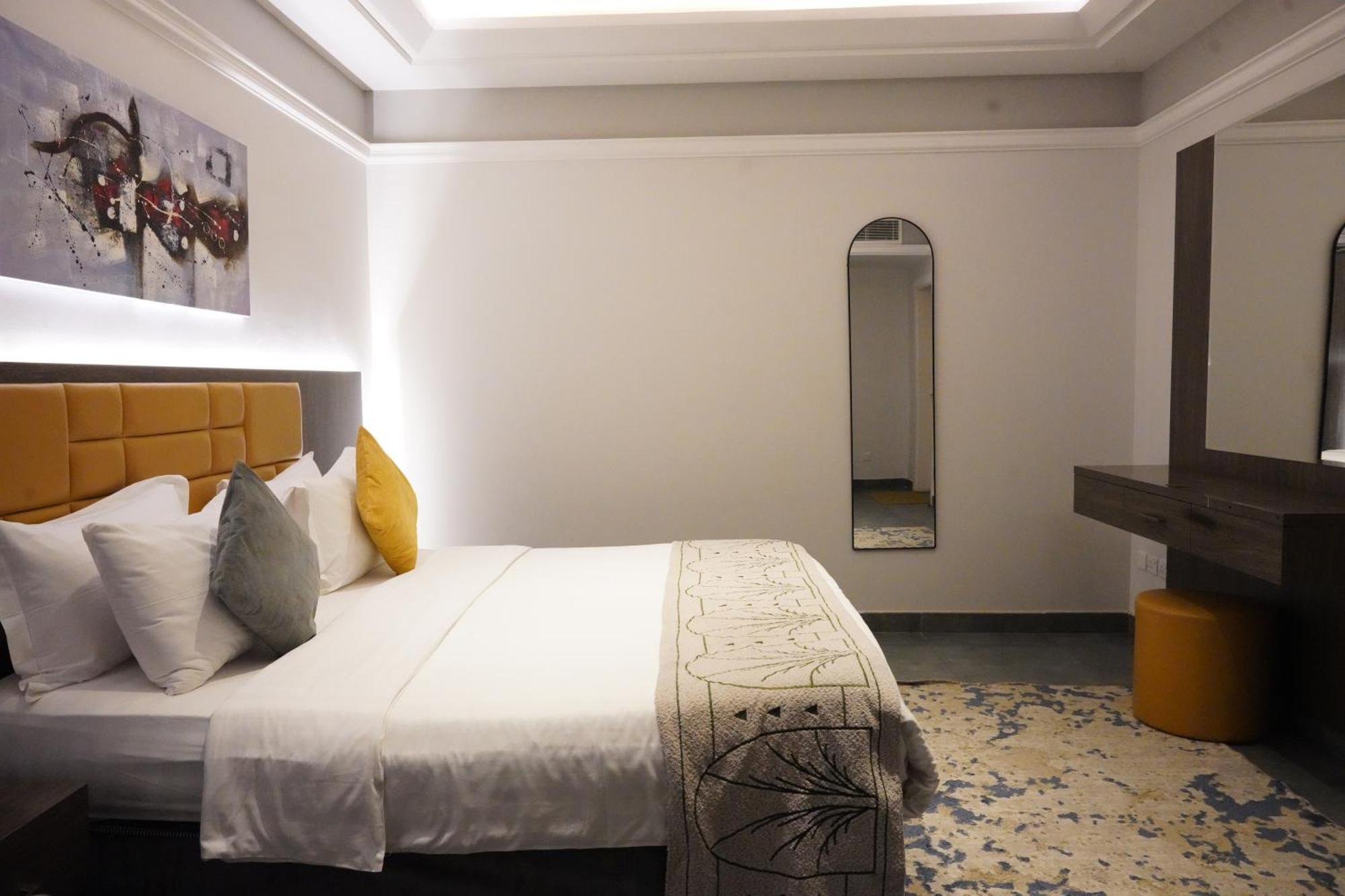 الرياض فندق مومنتس ليفنج - Moments living hotel المظهر الخارجي الصورة